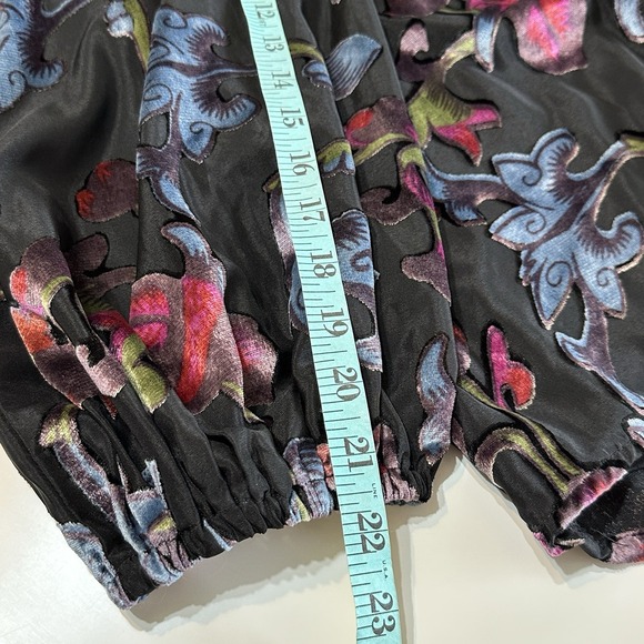 Tolani Melany Velvet Burnout Blouse Womens M* Black Floral Artsy Boho Whimsigoth - Picture 15 of 16